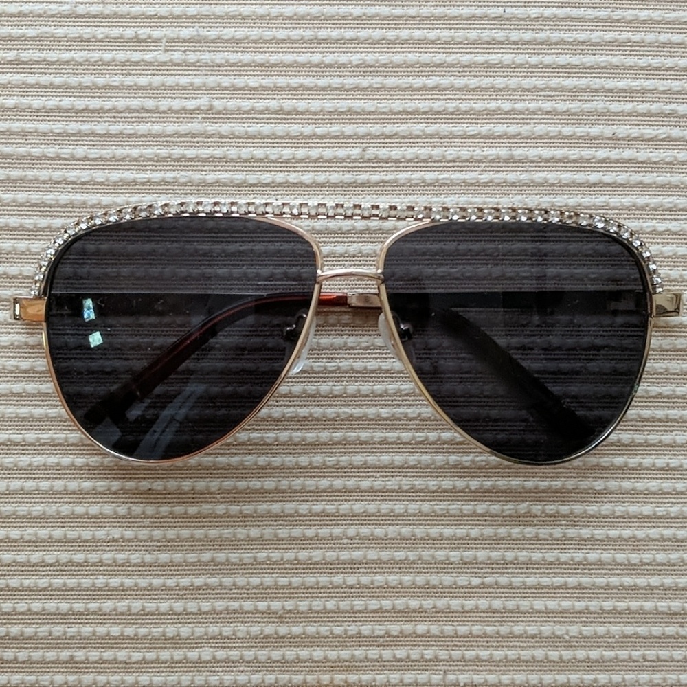 Women's aviator sunglasses